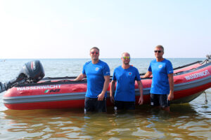 Wir unterstützen die Wasserwacht am Strand von Lubmin mit funktionellen T-Shirts.